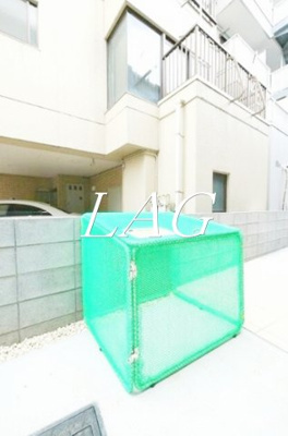 【その他共用部分】 | ハーモニーテラス仲宿Ⅲ | ごみ置き場です。