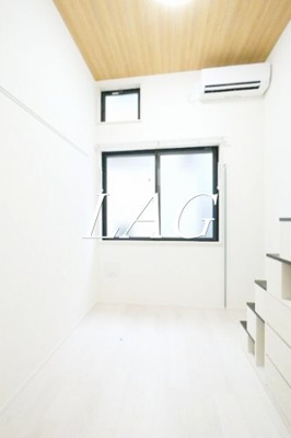 【居間・リビング】 | ハーモニーテラス仲宿Ⅲ | 洋室のお部屋です。