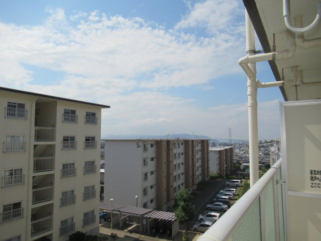 兵庫県公社　東垂水南（４）２Ｂ号棟の展望|南西方面を望んでいます