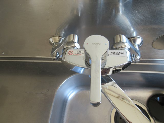 兵庫県公社　東垂水南（４）２Ｂ号棟のキッチン|三点給湯なのでキッチンもお湯が出ます