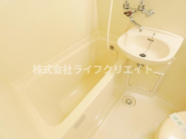ジョイフル日野の浴室