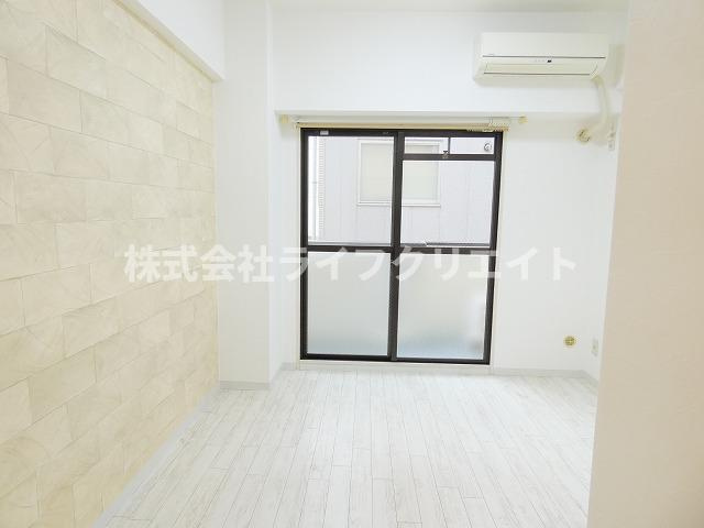 ジョイフル日野の居間・リビング