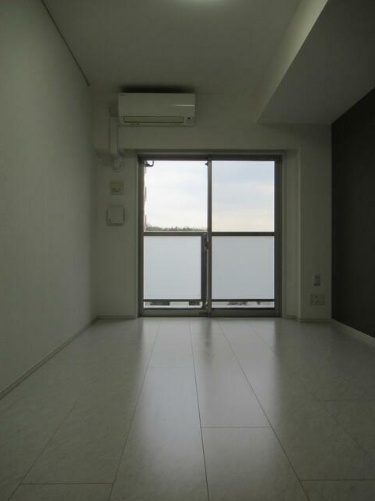 【居間・リビング】フェルクルールプレスト横浜弘明寺 