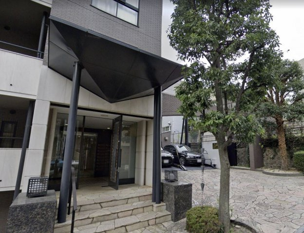 レジディア上目黒のエントランス