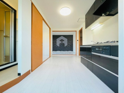 【居間・リビング】 | サンフィールド | 同物件別号室参考写真