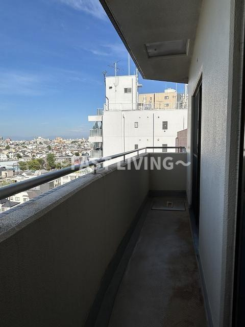 コロネード春日のバルコニー