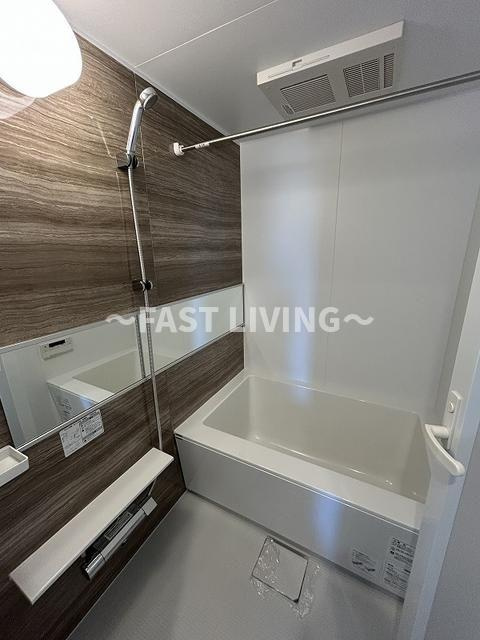 コロネード春日の浴室