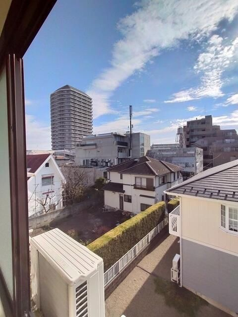 グレイス春日町のバルコニー