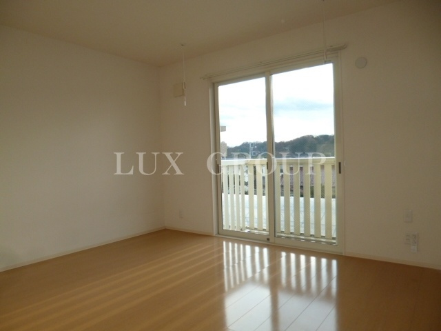 【洋室】 | セカンド・ビラ