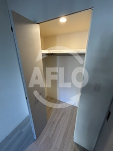 【収納】 | エスリードレジデンス大阪谷町ザ・マークス | エスリードレジデンス大阪谷町ザ・マークス　ウォークインクローゼット