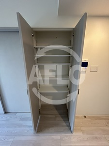 【収納】 | エスリードレジデンス大阪谷町ザ・マークス | エスリードレジデンス大阪谷町ザ・マークス　クローゼット