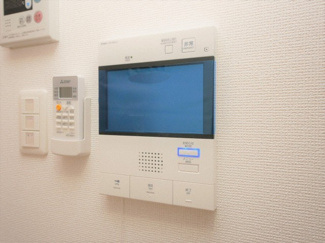 【セキュリティ】 | セレニテ梅田ルフレ | セレニテ梅田ルフレ　TV付モニターフォン