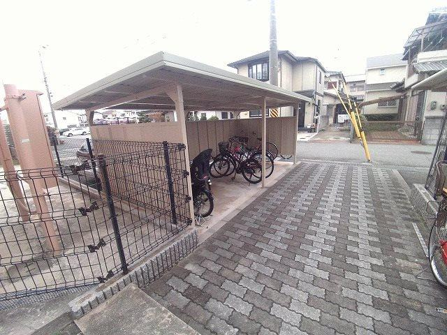 ハイツ王塚のその他
