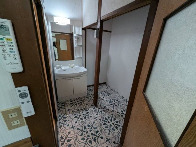 冨士見F貸家の洗面所