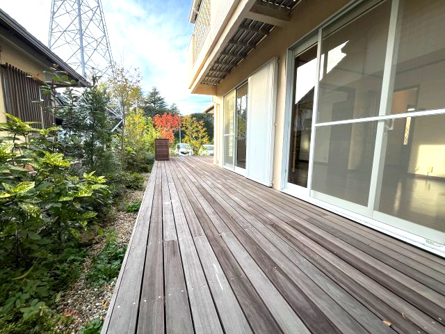 狭山市柏原のバルコニー