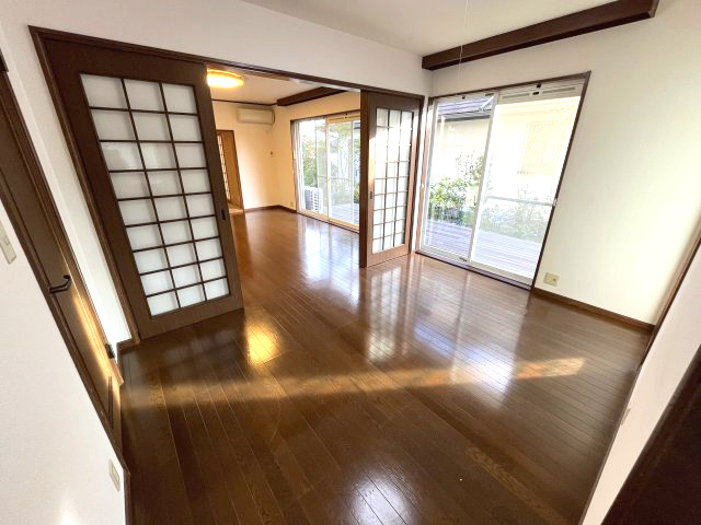 狭山市柏原の洋室|広々とした洋室です