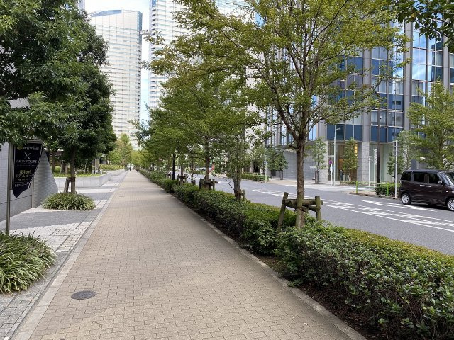 DEUX TOURS EASTのその他