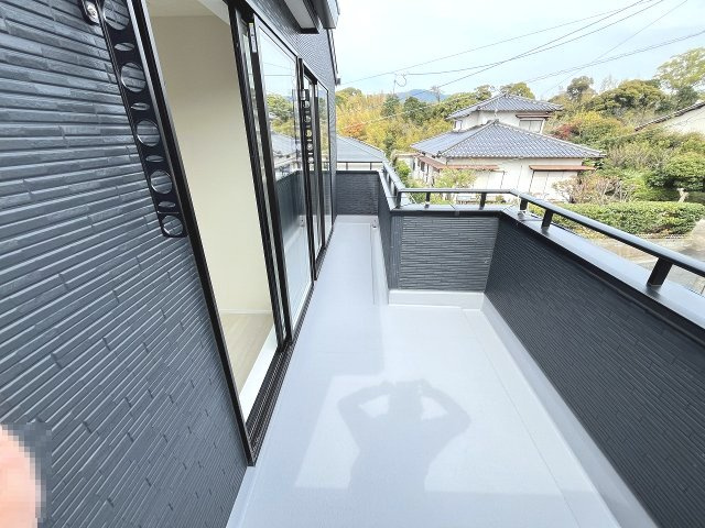 【バルコニー】 | 糟屋郡篠栗町庄6丁目　1号棟（全1棟）【仲介手数料無料・0円】 | 施工例。施工例は完成時と異なる場合があります。