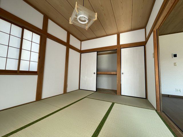 東金市前之内290　中古売り戸建の和室