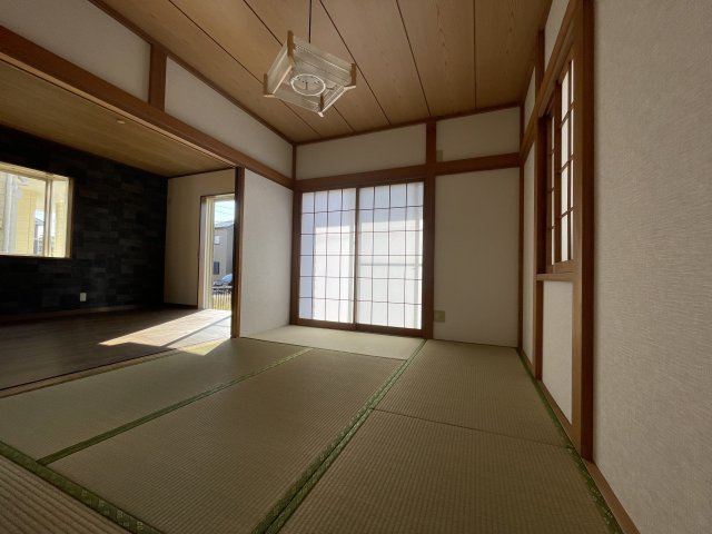 東金市前之内290　中古売り戸建の和室