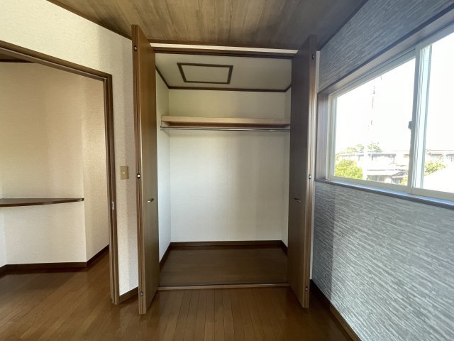 東金市前之内290　中古売り戸建の収納