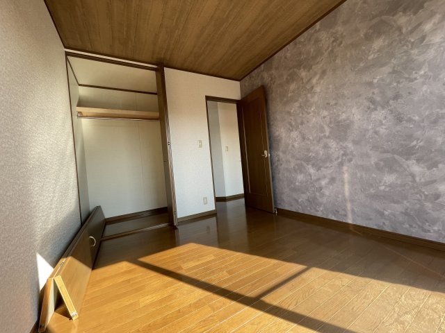 東金市前之内290　中古売り戸建の洋室