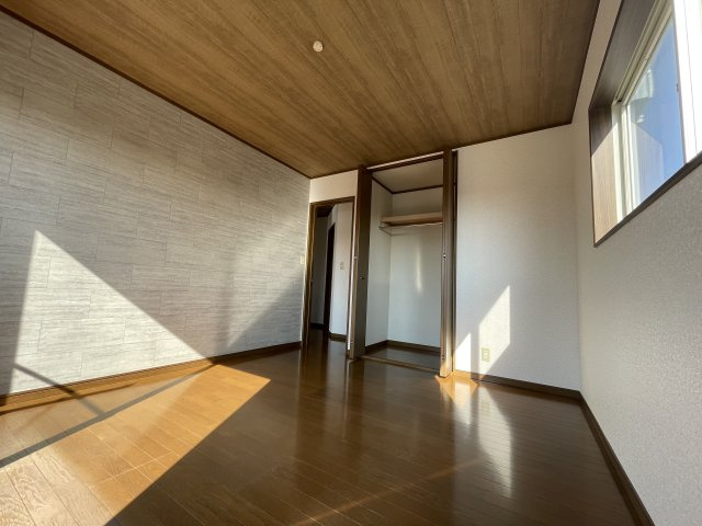 東金市前之内290　中古売り戸建の洋室