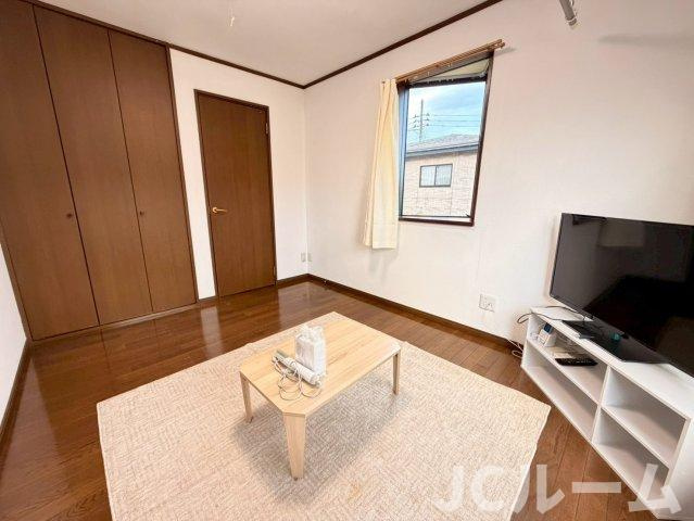 Lowe鴨島の居間・リビング