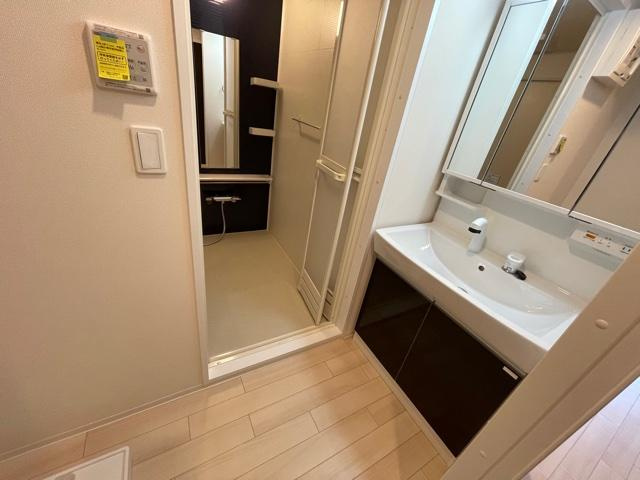 【洗面所】 | フルハウス黒田Ⅱ | 洗髪洗面化粧台