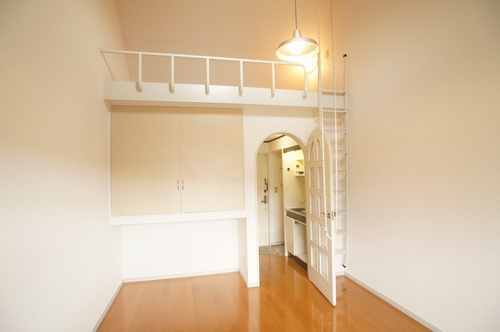 パレスアサヒの居間・リビング