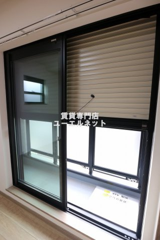 【設備】 | BLANCOSTA sole | シャッター雨戸付きで防犯対策◎