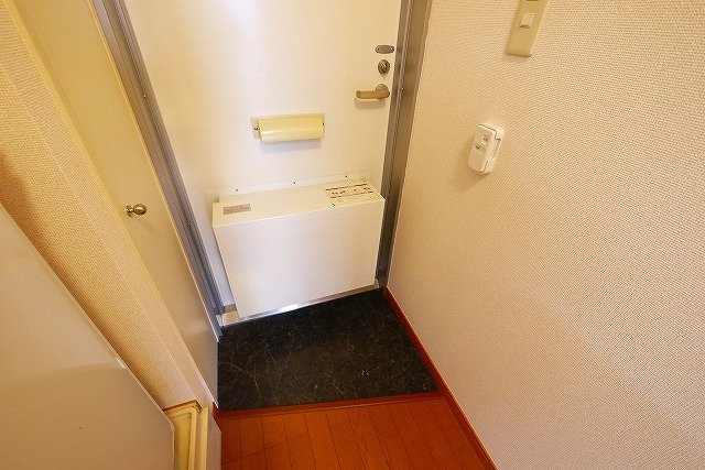 レオパレスＭＯＡの玄関|ゆったりとした玄関です