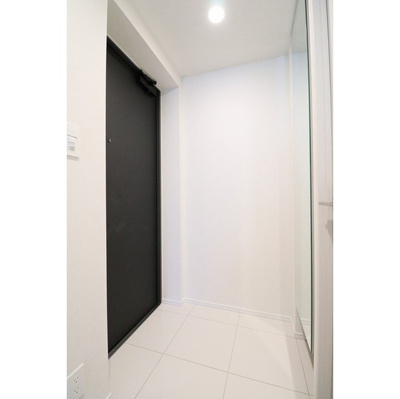 【玄関】 | AIFLAT品川戸越パークサード | 収納もある玄関です