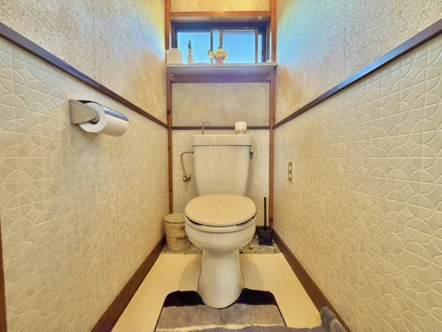 常陸大宮市野田中古物件のトイレ