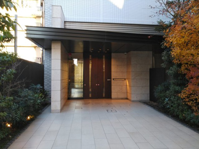 【エントランス】 | ルジェンテ武蔵小山 | 落ち着いたエントランスです