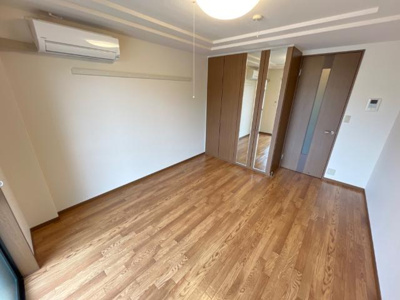 【内装】 | ヒールコート | 洋室