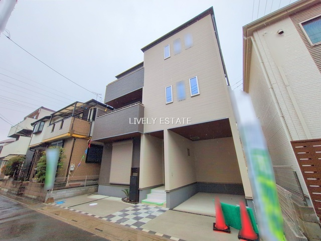 草加市両新田西町 新築分譲住宅 1号棟の外観