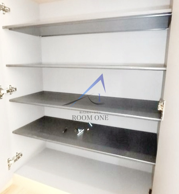 クレストハウス