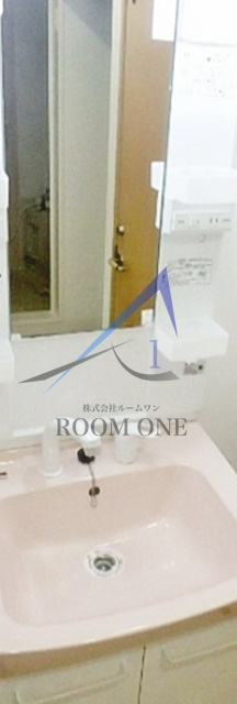 クレストハウスの洗面所|洗面台です。