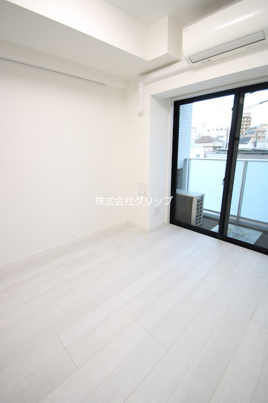 Le'a横濱ウエストステージの洋室