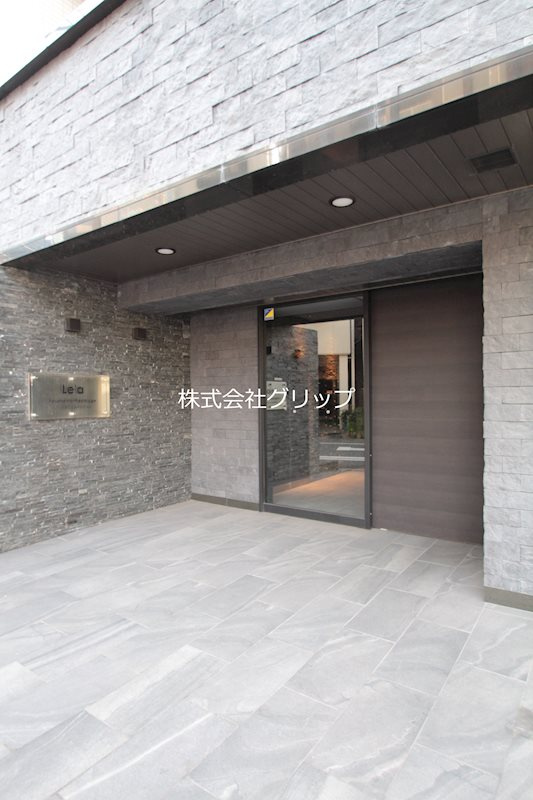 Le'a横濱ウエストステージのエントランス