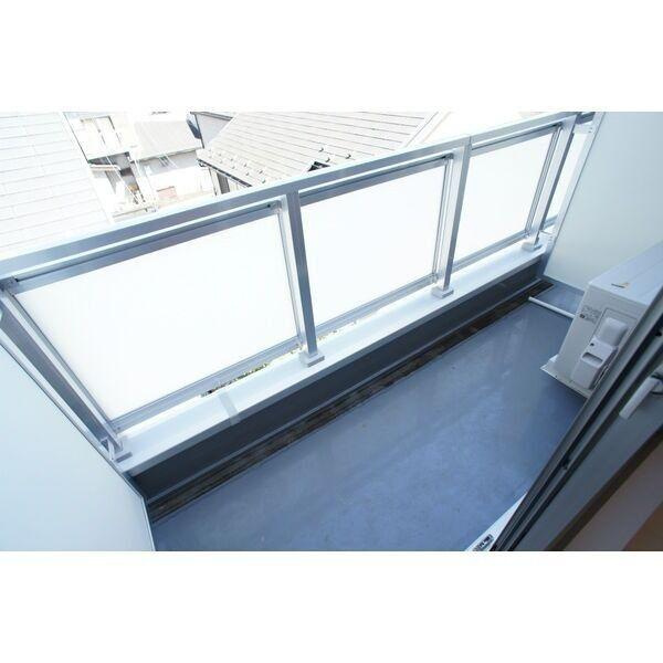 リブリ・Garden Quartzのバルコニー