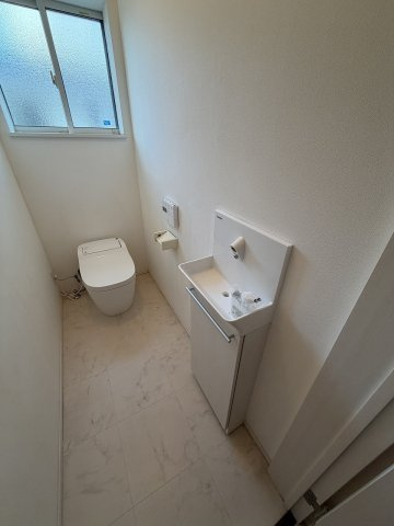 中古住宅　西鶉5丁目のトイレ