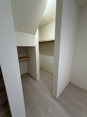 中古住宅　西鶉5丁目の収納