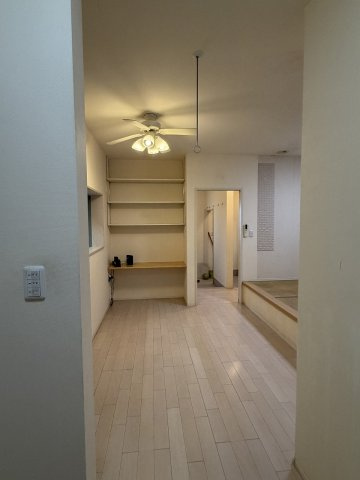 中古住宅　西鶉5丁目の居間・リビング