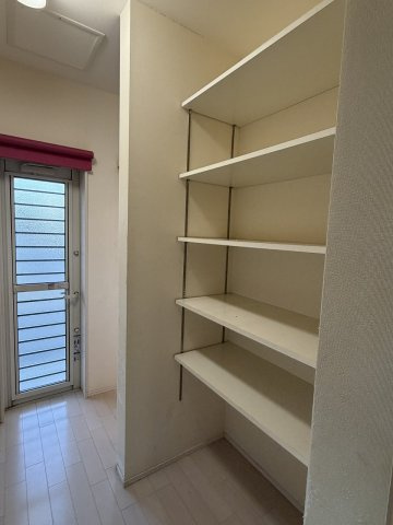 中古住宅　西鶉5丁目の収納