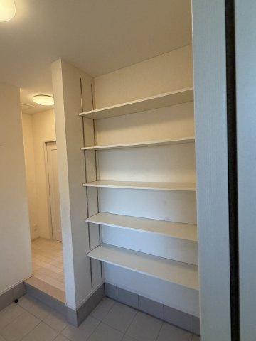 中古住宅　西鶉5丁目の収納