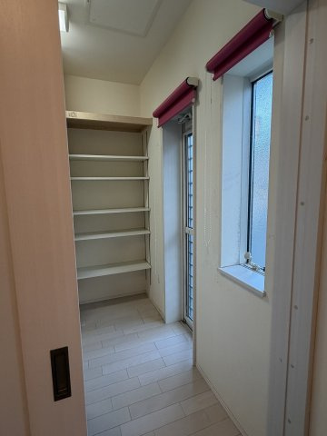 中古住宅　西鶉5丁目の収納