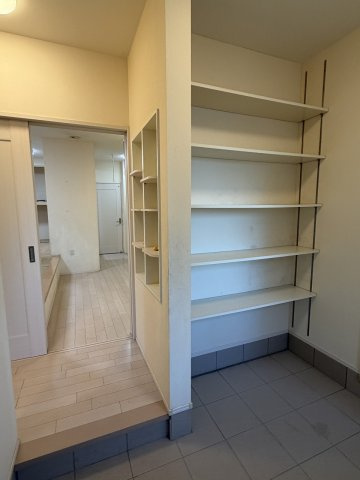 中古住宅　西鶉5丁目の収納