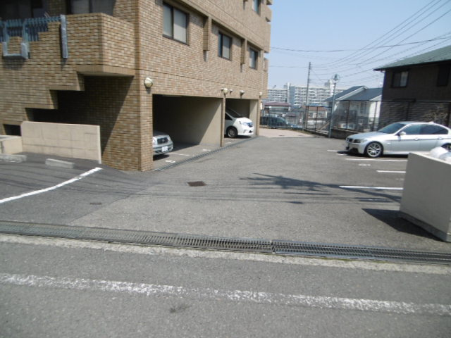 【駐車場】 | シャルムベルシー